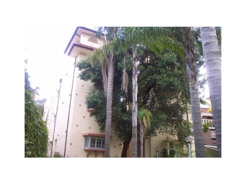 9/64 SIR THOMAS MITCHELL ROAD, Bondi Beach NSW 2026