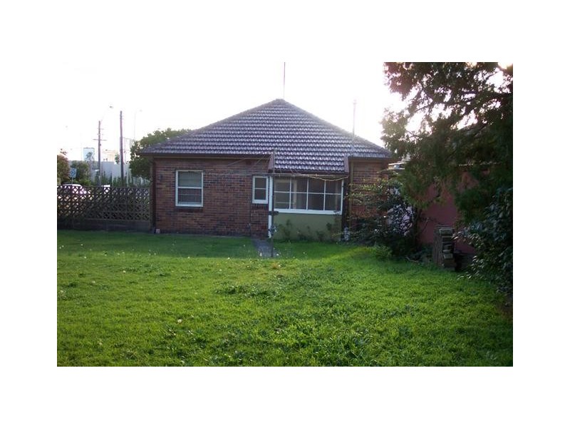 2 WINKURRA STREET, Kensington NSW 2033