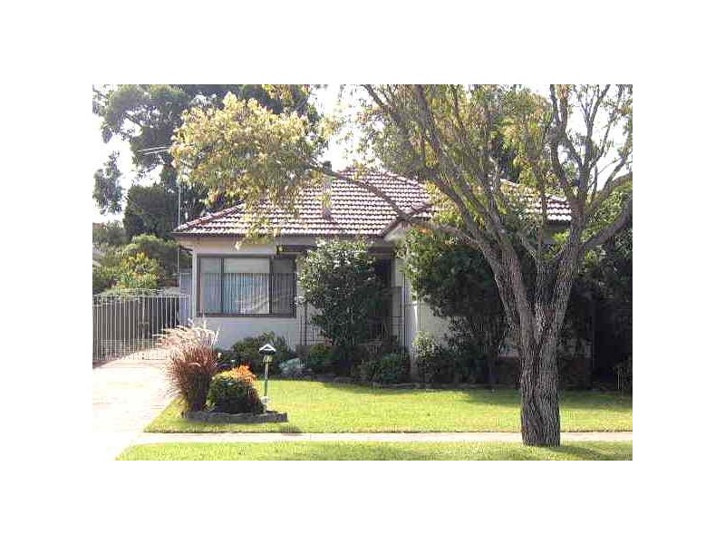 82 Windsor Road, Padstow NSW 2211