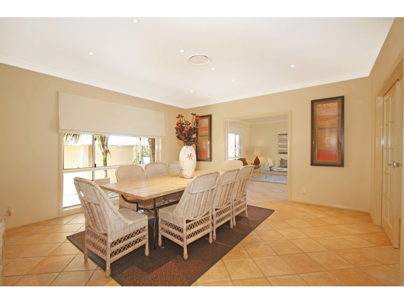 98 Brushwood Drive, Alfords Point NSW 2234