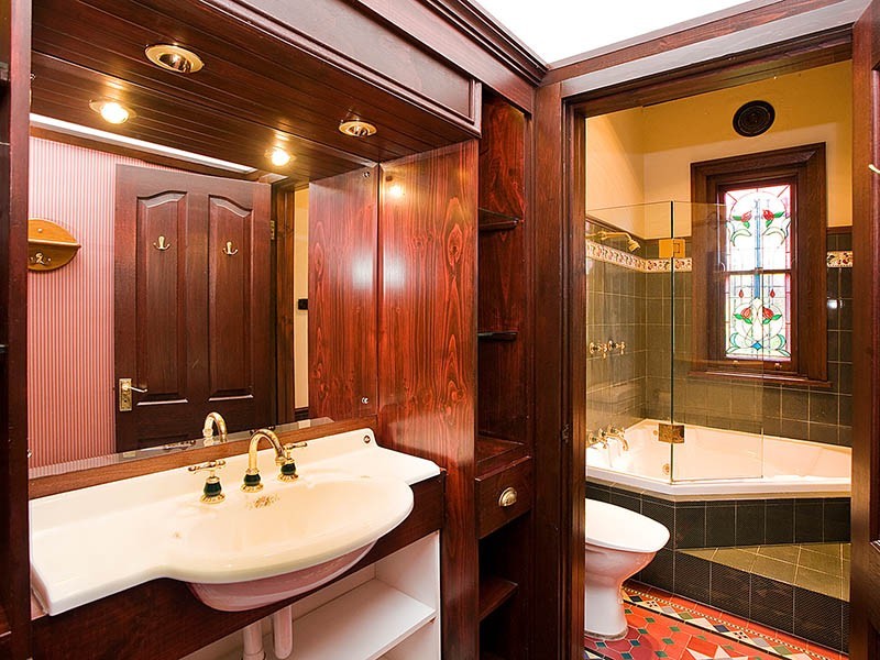 18 Seaview Street, Leichhardt NSW 2040