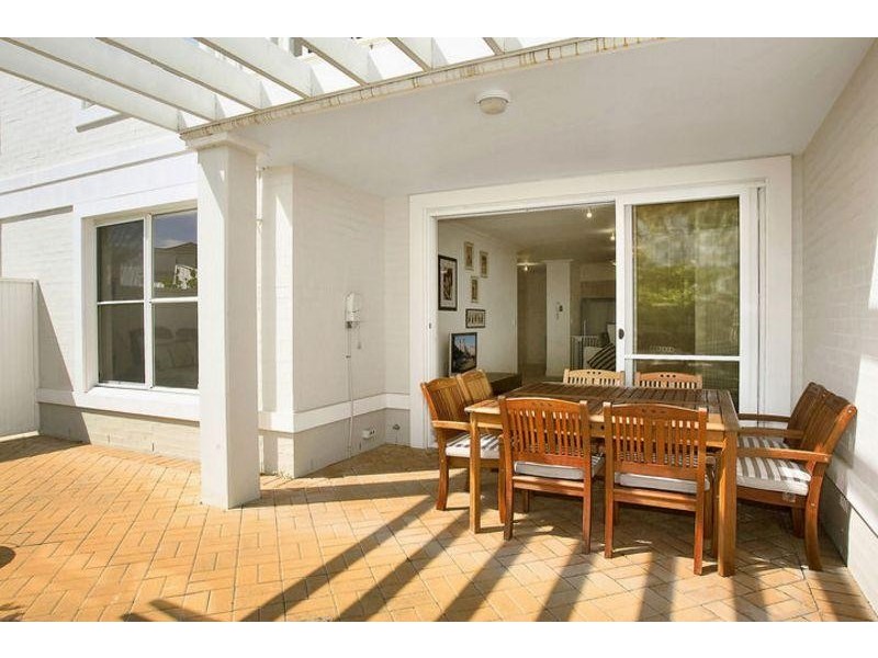 105/10 Fairwater Close, Breakfast Point NSW 2137