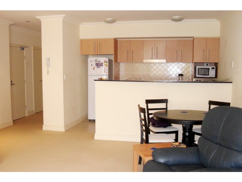 105/10 Fairwater Close, Breakfast Point NSW 2137