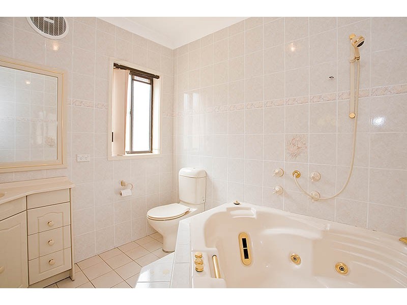 12 MacIntyre Crescent, Sylvania Waters NSW 2224