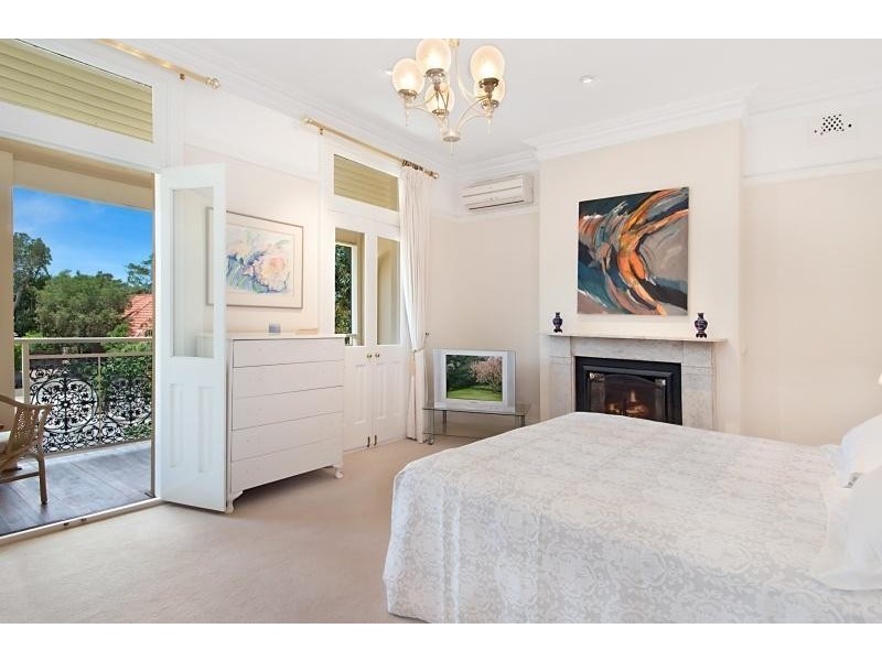102 Raglan Street, Mosman NSW 2088