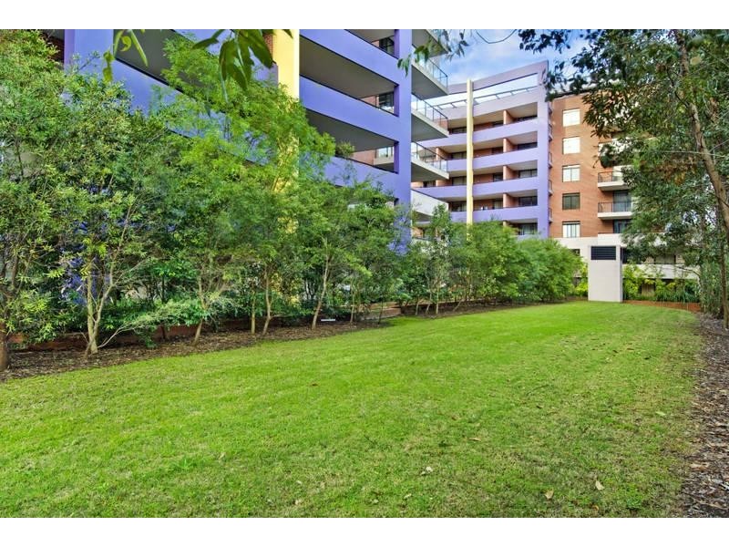 2303/32-36 Orara Street, Waitara NSW 2077