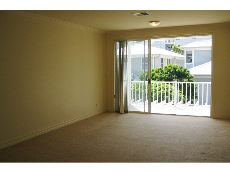 211/14 Fairwater Close, Breakfast Point NSW 2137