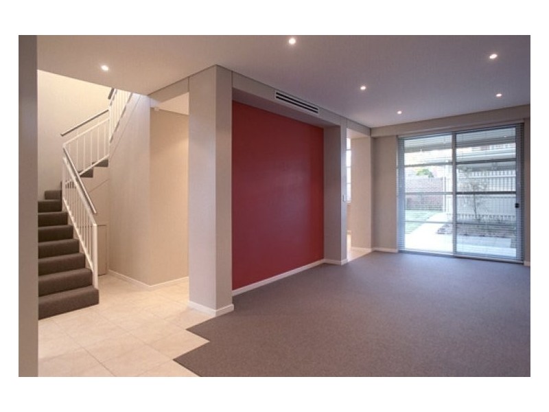 2/291 Quarry Road, Denistone East NSW 2112