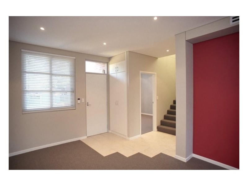 2/291 Quarry Road, Denistone East NSW 2112