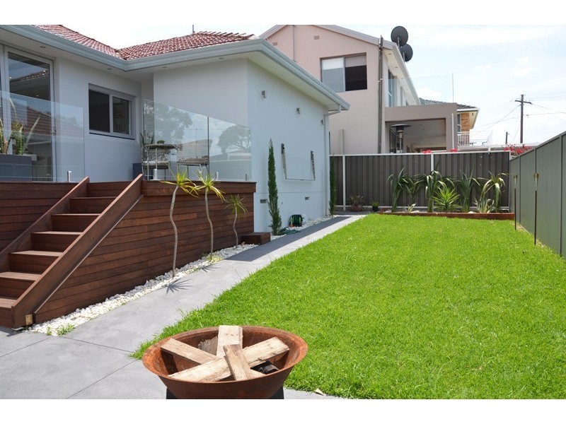 8 Wharf Road, Kogarah Bay NSW 2217