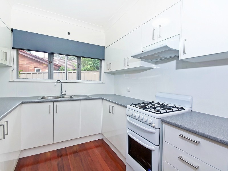 66 Dell Street, St Lucia QLD 4067