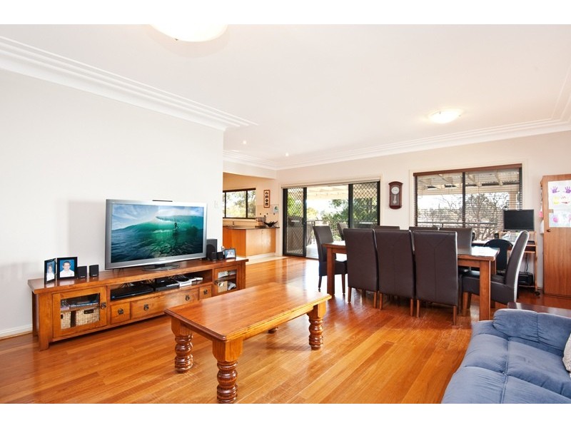 1 Gnarbo Avenue, Carss Park NSW 2221