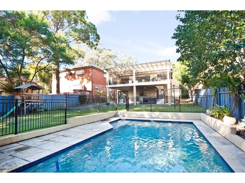 1 Gnarbo Avenue, Carss Park NSW 2221