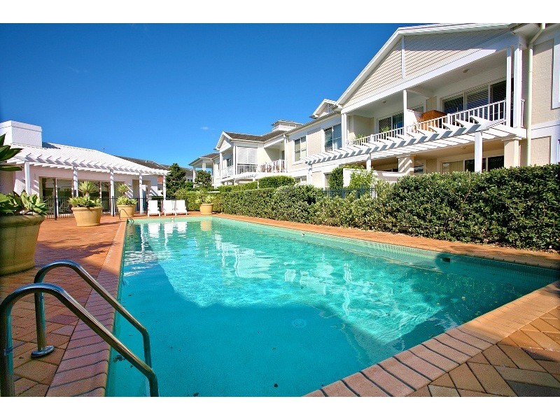 203/8 Fairwater Close, Breakfast Point NSW 2137