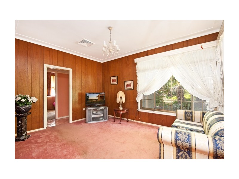 15 Hunter Street, Riverwood NSW 2210