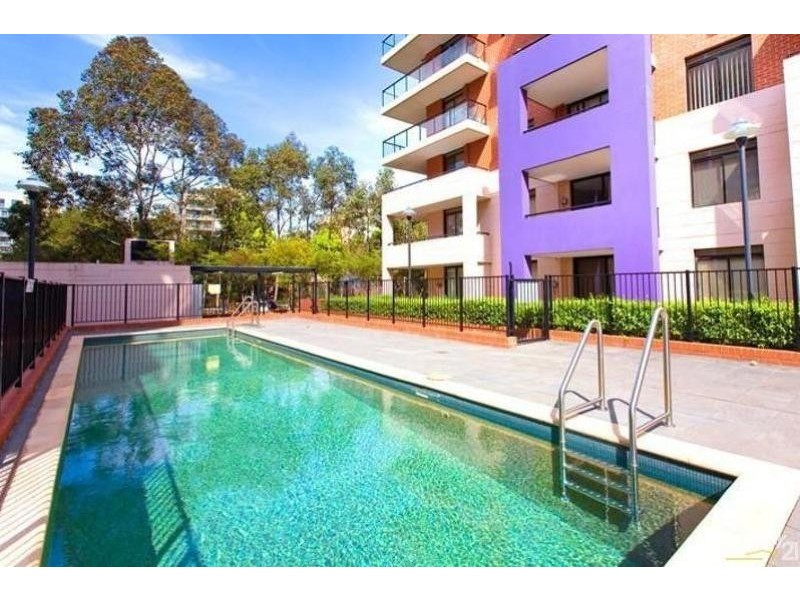 2402/32-36 Orara Street, Waitara NSW 2077