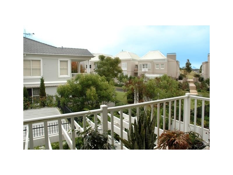 207/8 Mimosa Circuit, Breakfast Point NSW 2137