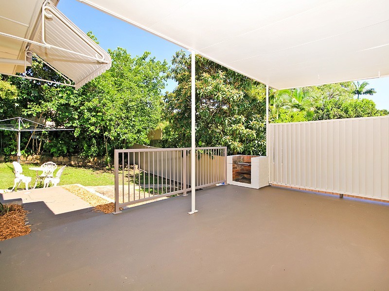 66 Dell Street, St Lucia QLD 4067