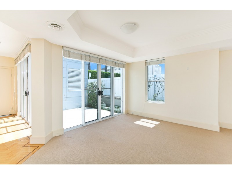 1 Jacaranda Drive, Cabarita NSW 2137