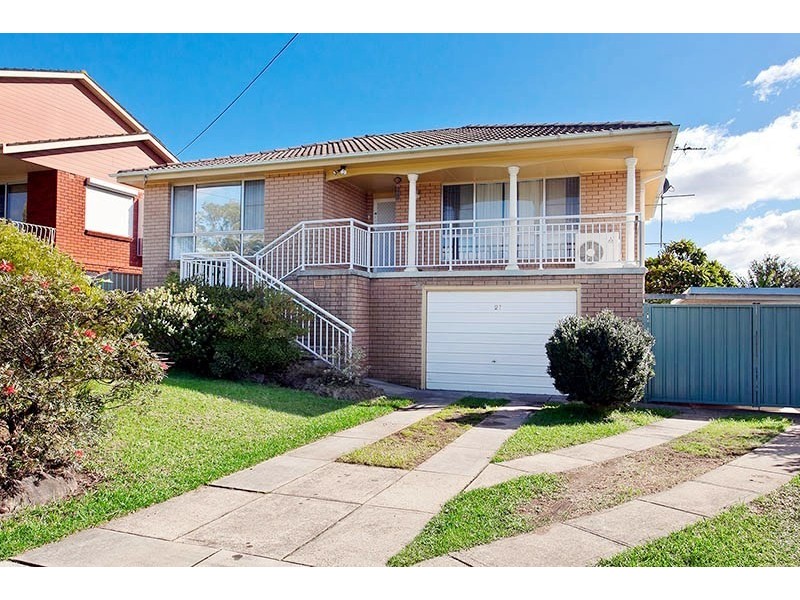 27 Randolph Street, Campbelltown NSW 2560