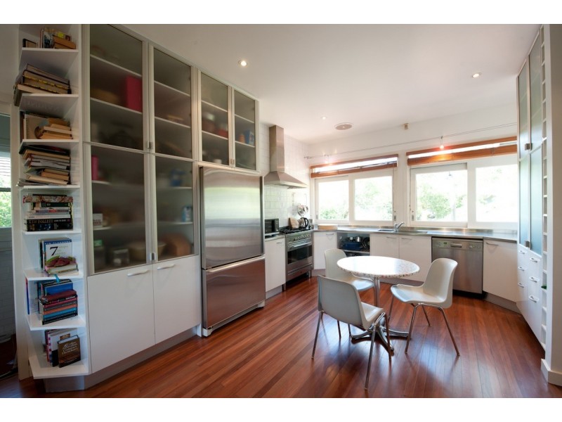 8 Fairyland Avenue, Chatswood West NSW 2067