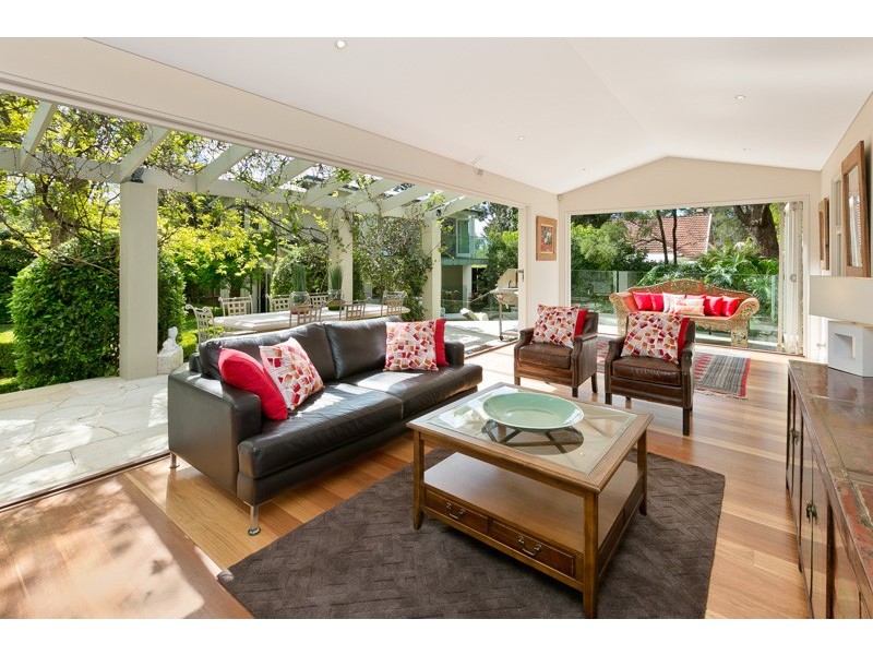 17a Burns Road, Wahroonga NSW 2076