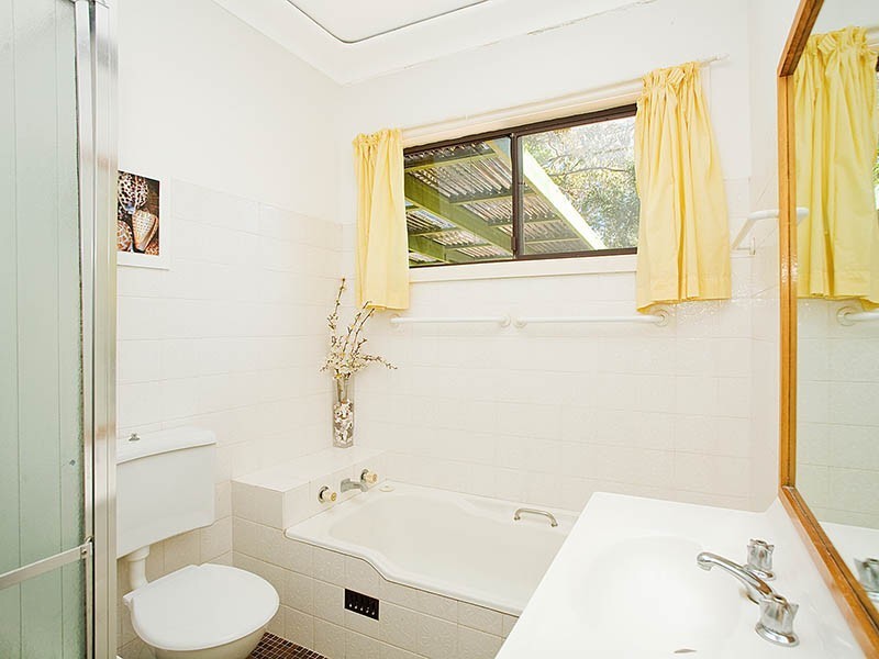 95 Pathenia Street, Dolans Bay NSW 2229