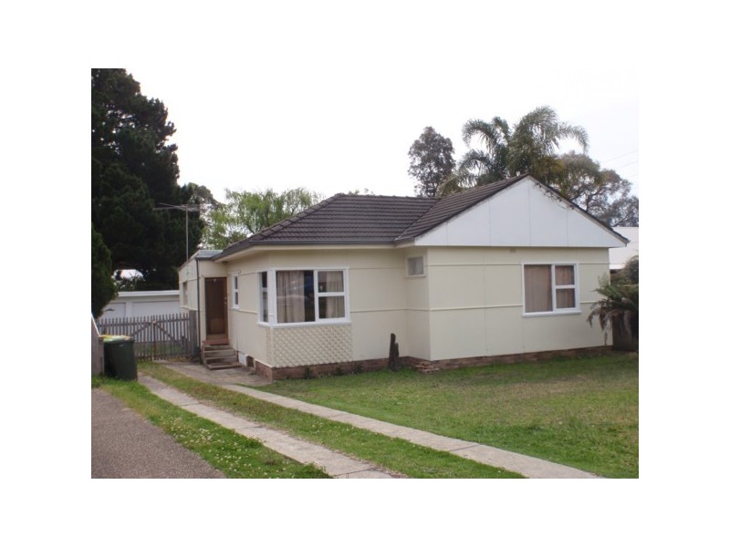 7 Amiens Avenue, Engadine NSW 2233
