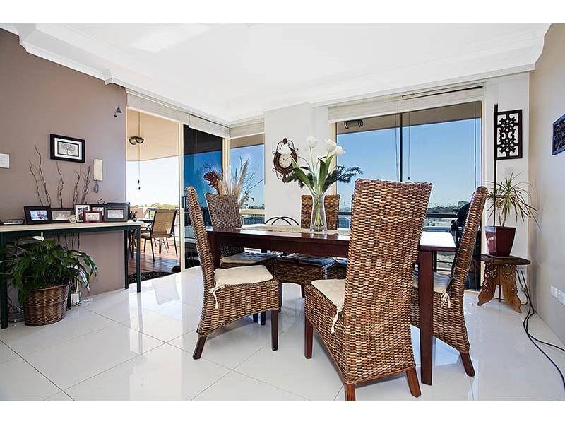 42/1 Gray Street, Sutherland NSW 2232