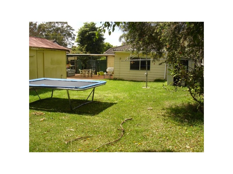 85 Acacia Road, Kirrawee NSW 2232