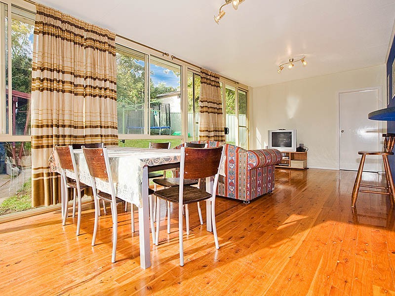 6 Palona Crescent, Engadine NSW 2233
