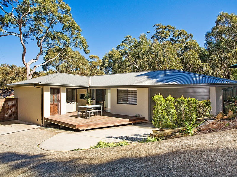 11 Warrangarree Drive, Woronora Heights NSW 2233