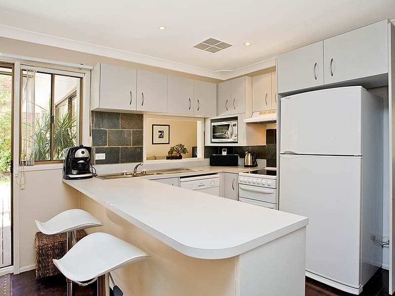 11 Warrangarree Drive, Woronora Heights NSW 2233