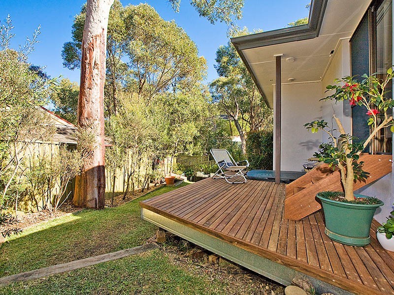 11 Warrangarree Drive, Woronora Heights NSW 2233