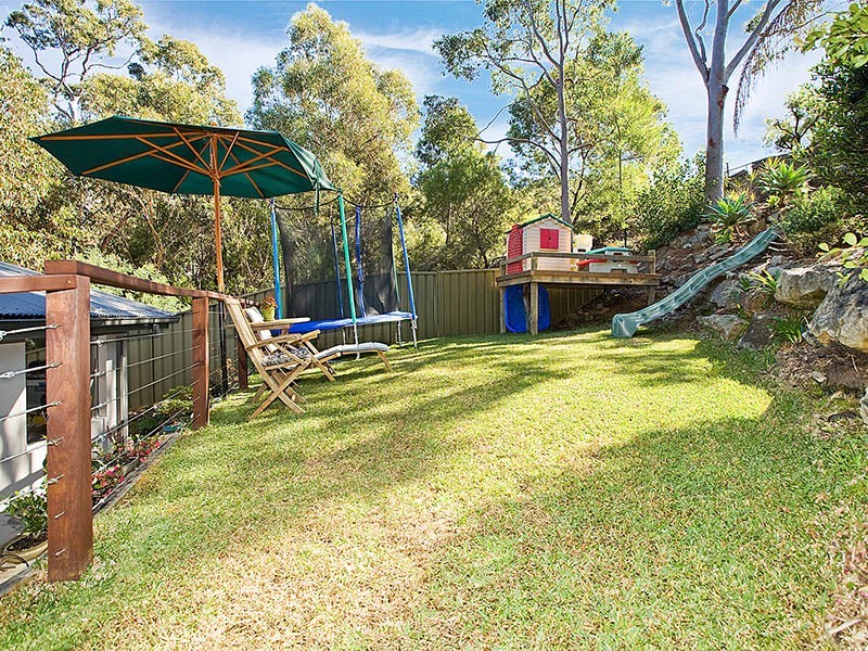 11 Warrangarree Drive, Woronora Heights NSW 2233