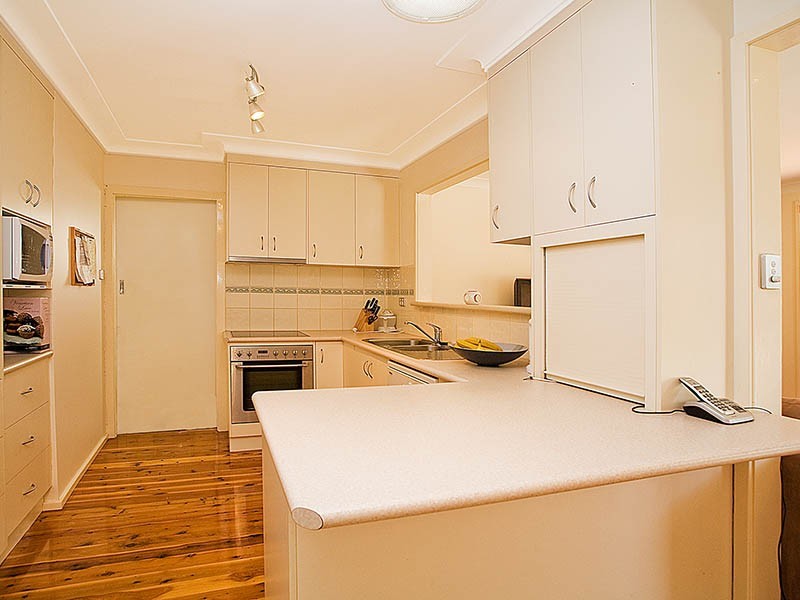 15 Poulter Avenue, Engadine NSW 2233