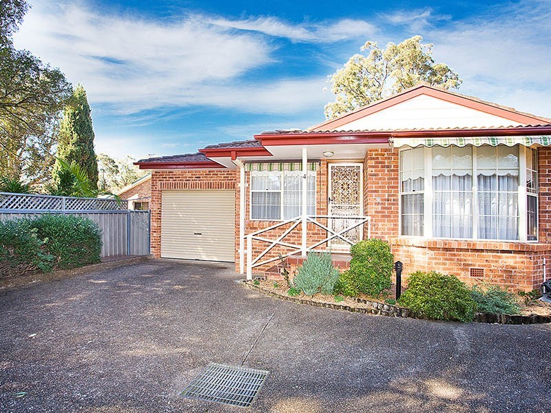 4/35-37 Boronia Grove, Heathcote NSW 2233