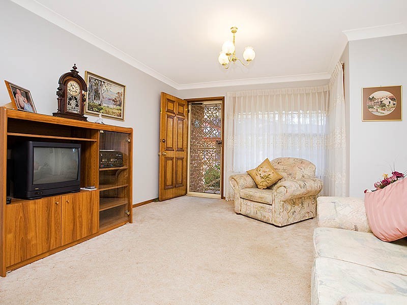 4/35-37 Boronia Grove, Heathcote NSW 2233