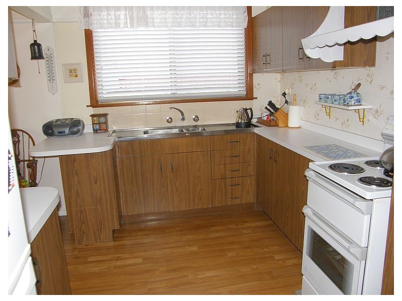 12 Cambrai Avenue, Engadine NSW 2233