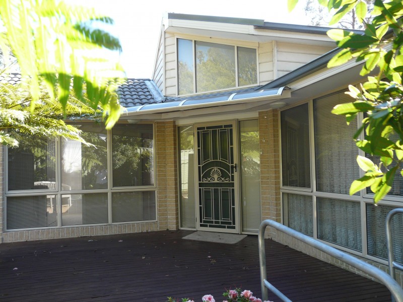 4/30 Chipilly Avenue, Engadine NSW 2233