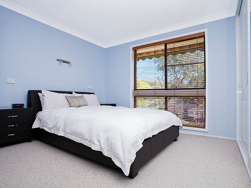 6 Electra Street, Heathcote NSW 2233