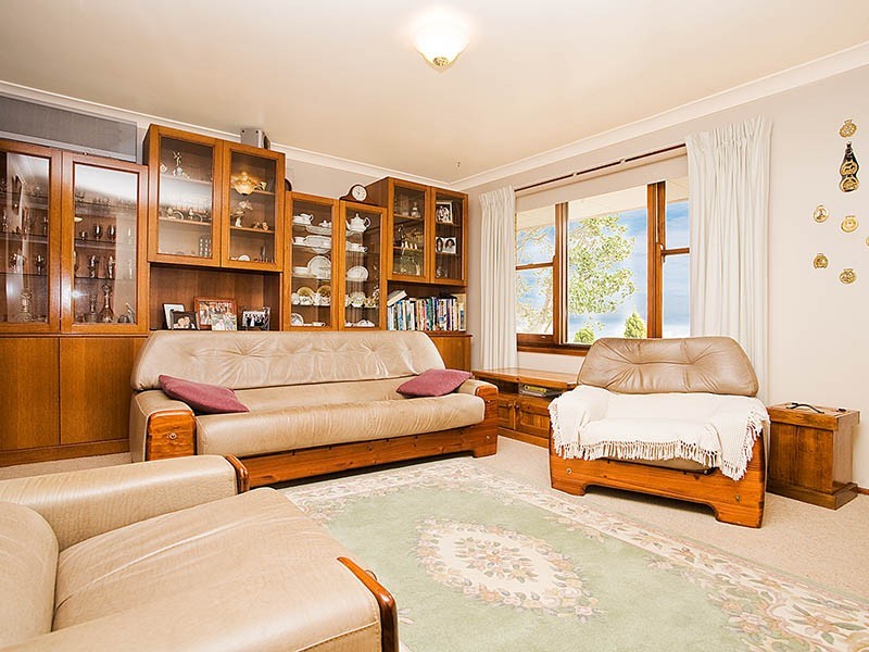10 Lunar Avenue, Heathcote NSW 2233
