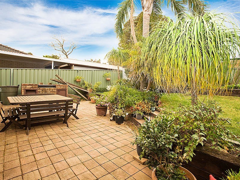 10 Lunar Avenue, Heathcote NSW 2233