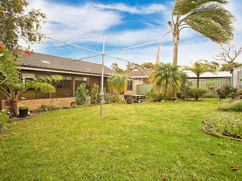 10 Lunar Avenue, Heathcote NSW 2233