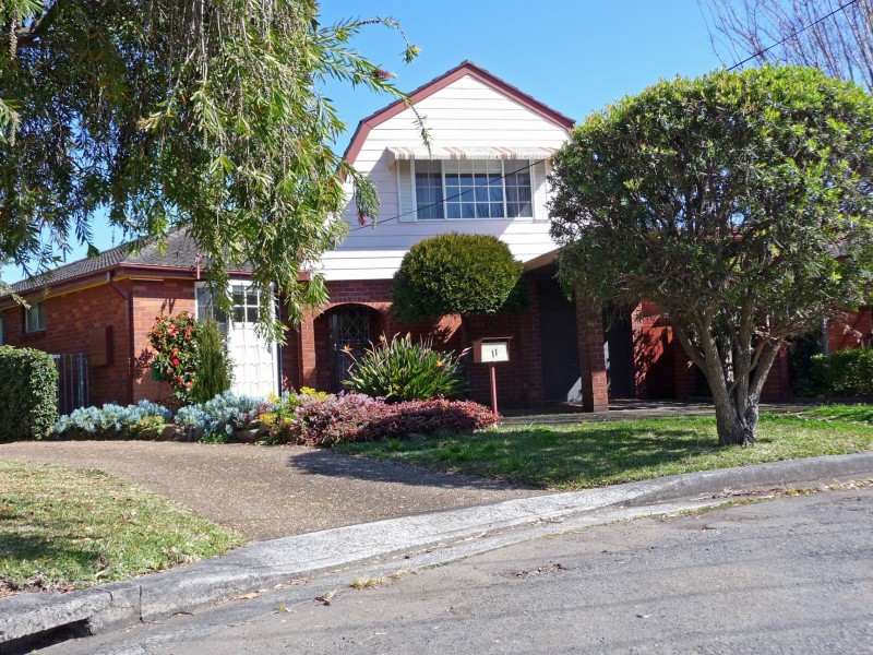 11 Jiri Place, Engadine NSW 2233