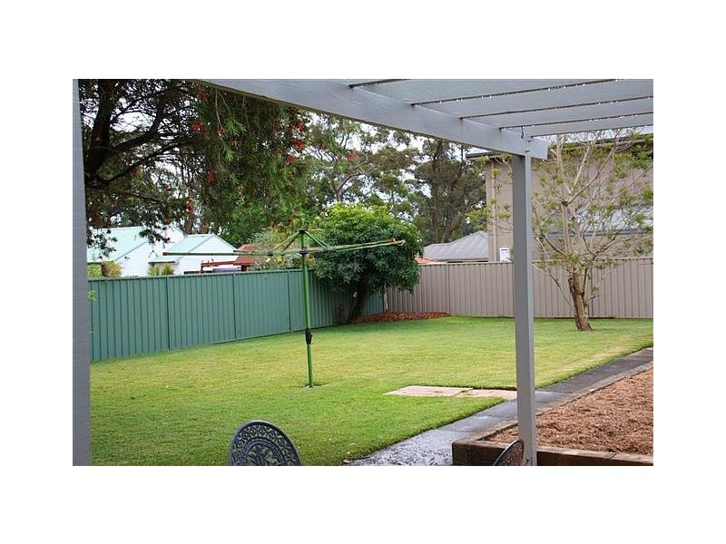35 Grevillea Grove, Heathcote NSW 2233
