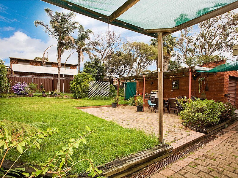 10 Laurina Avenue, Yarrawarrah NSW 2233