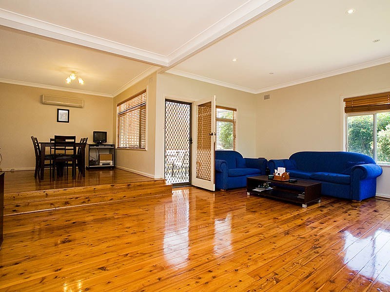 12 Forbes Crescent, Engadine NSW 2233