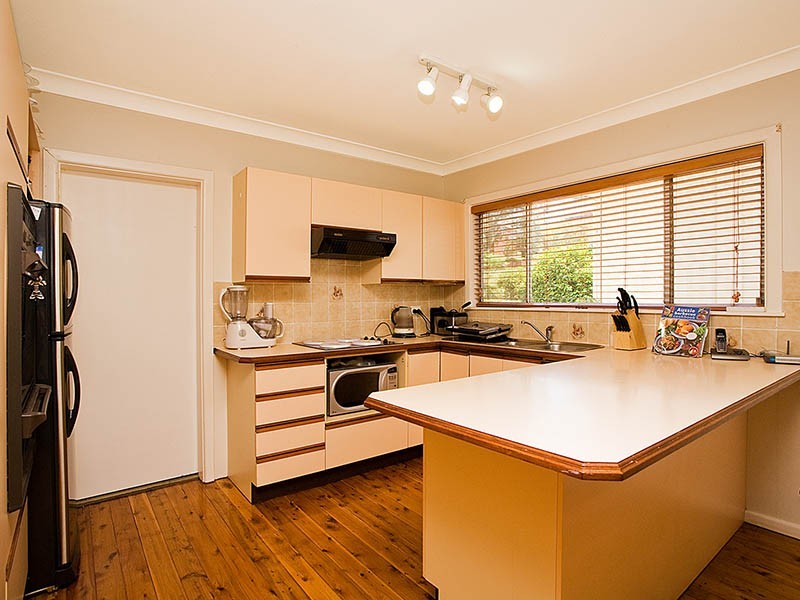 12 Forbes Crescent, Engadine NSW 2233