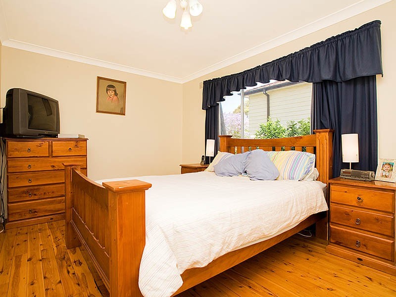 12 Forbes Crescent, Engadine NSW 2233